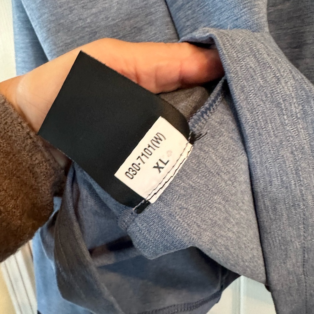 Light Blue/Indigo Irideon Long Sleeve Athletic Top. Mid weight. Like new - Picture 6 of 7